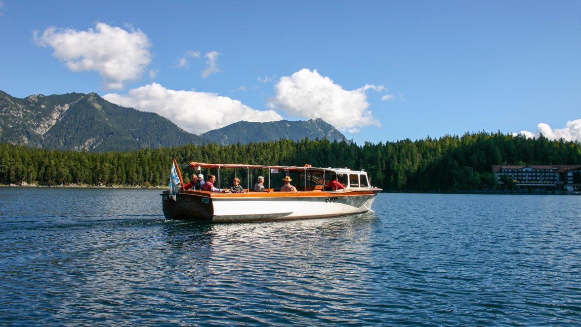 Excursion boat &quot;Reserl&quot; on Eibsee, © Eibsee-Hotel