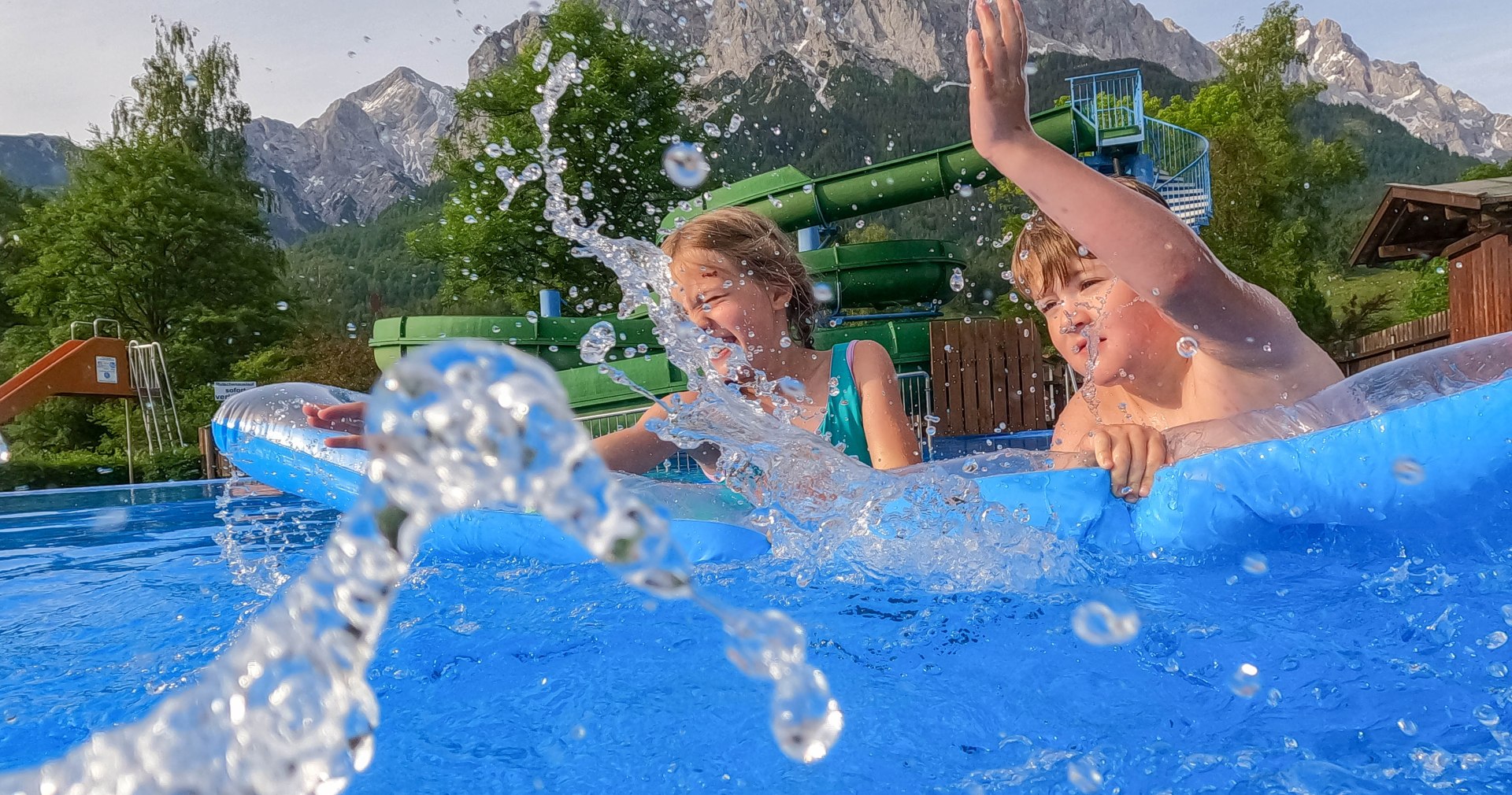 kids in the indoor pool, © Tourist-Information Grainau - Foto Mönch