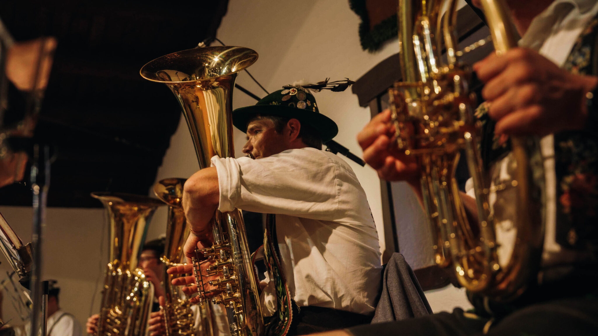 Musiker der Bariton spiel