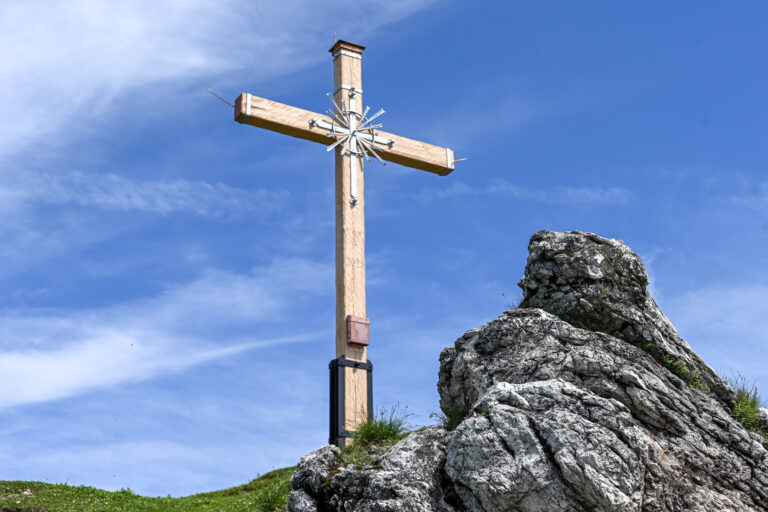 Kreuz der hohen Ziegspitze